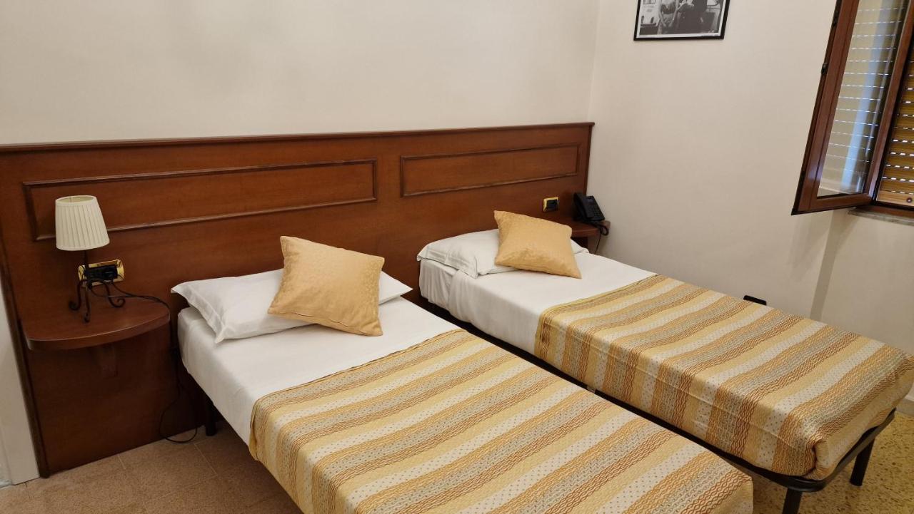 Vittoria Guest House Battipaglia Luaran gambar